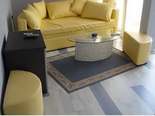 Front One Bedroom (adults Only) アパート *