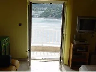 Front One Bedroom (adults Only) Apartmán *